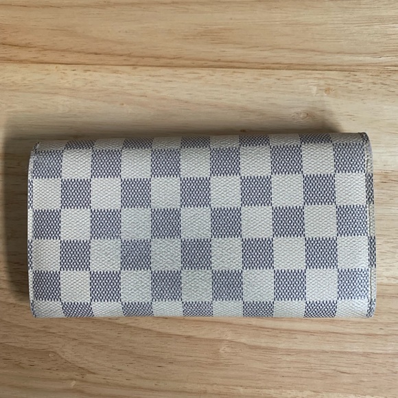 Authentic Pre-owned Louis Vuitton Damier Azur Wallet pre owned with wear 2009 - Picture 2 of 13
